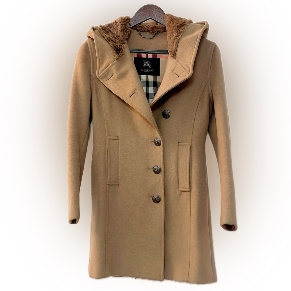 Burberry Blue Label Fur-lined Hooded Fitted Peacoat (Japan line)